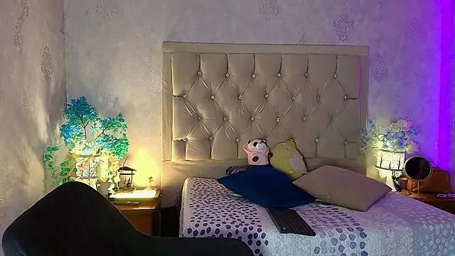 nini_love01 on StripChat 