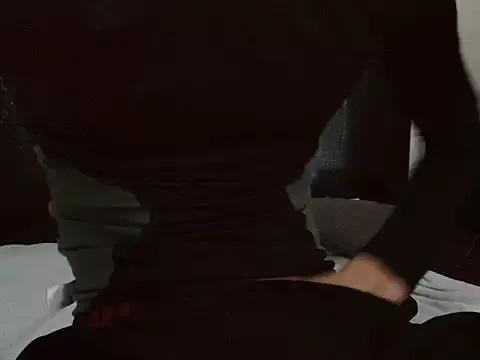 nnn_19 on StripChat 