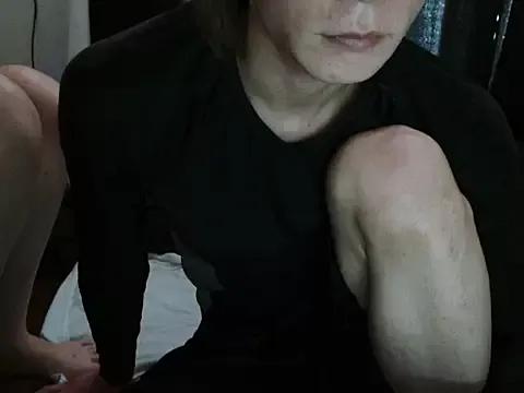 nnn_19 on StripChat 