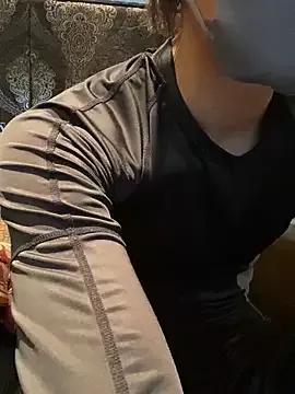 nnn_19 on StripChat 