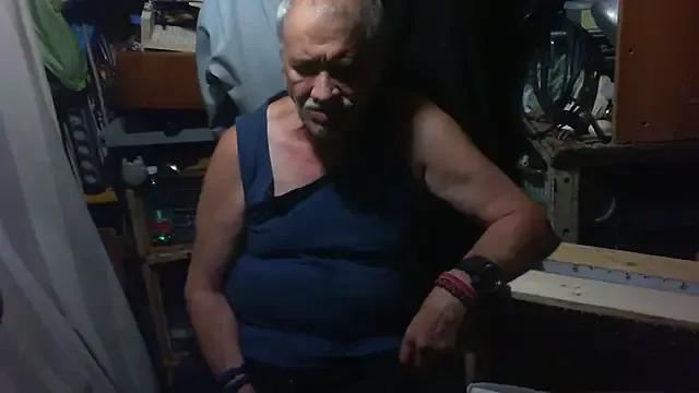 nonnomaturobisex on StripChat