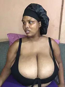 NonoGotBoobies on StripChat 