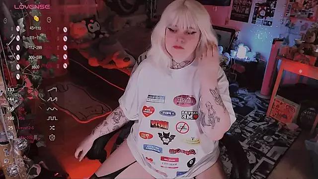 noori__hope on StripChat 