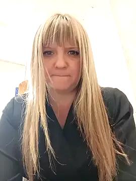 Office_Albertina on StripChat 