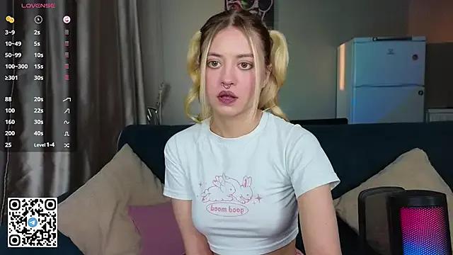 OhMiaGod on StripChat