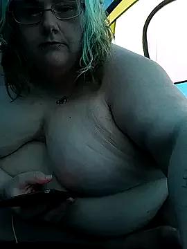 PainPrincess929 — Plug in ass