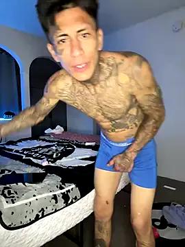 Papinine6 on StripChat 