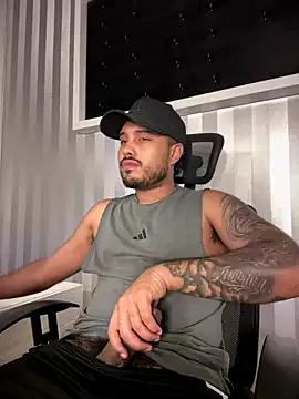 PapiStan on StripChat 