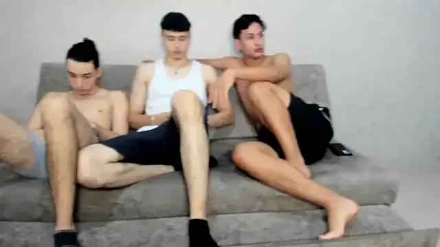 pelusos_mens — Group on StripChat