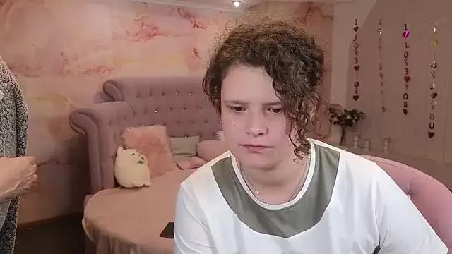 Penelope_Pinky on StripChat 