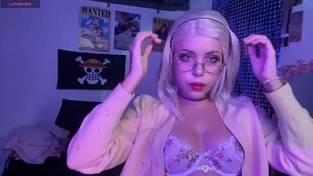 PixelKitty_ on StripChat