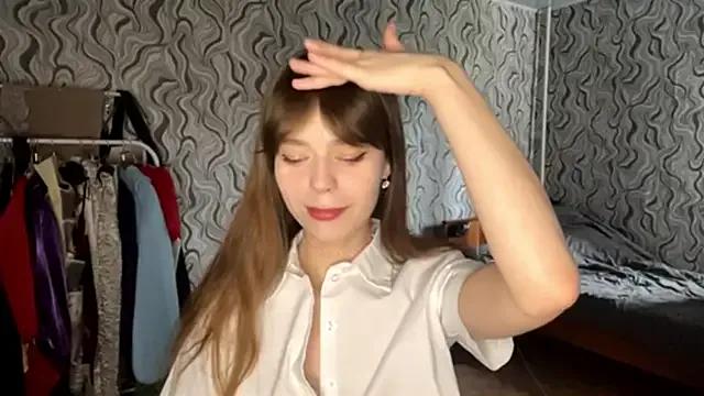 PollyMammanoe on StripChat 