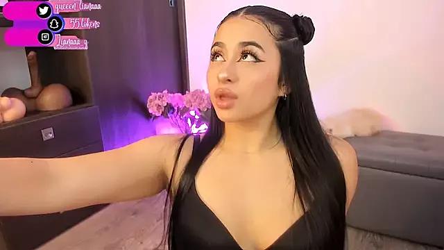 Queen_liana on StripChat 