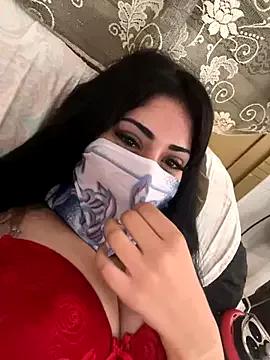 QueenLujaine on StripChat 