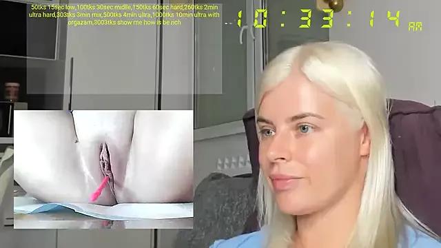 queenofthenighttt on StripChat 