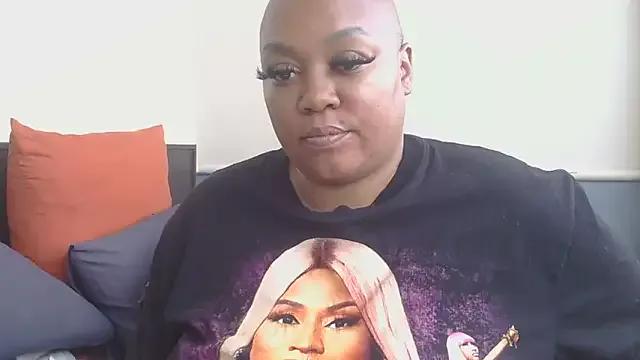 QUEENxJESSI on StripChat 