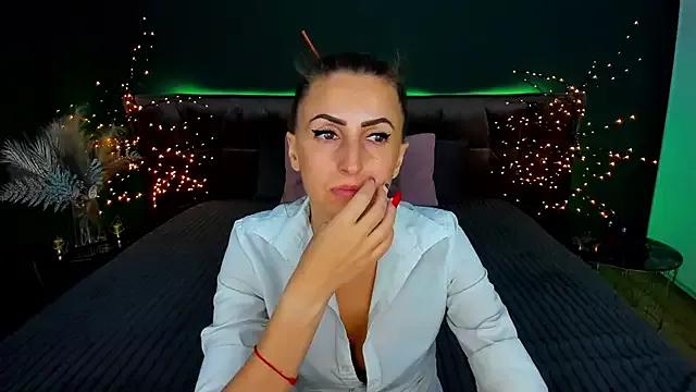 Rebecca_Diamond on StripChat 