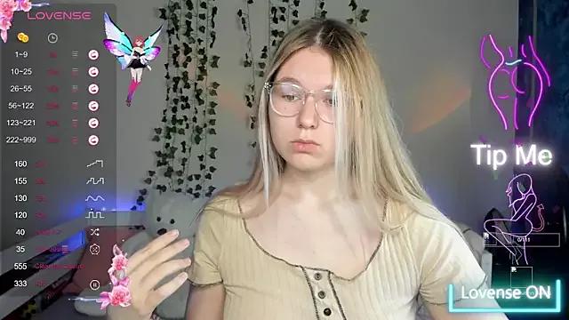 Rebecca_Kelly on StripChat 