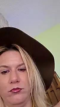 RhondaRump — Play with pussy for 5 minutes 