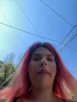 RiriRoseey on StripChat 