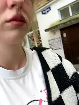 RonnieKiss — take off my panties and show my pussy