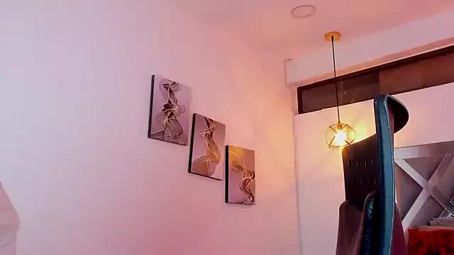 Rossi_ss1 on StripChat 