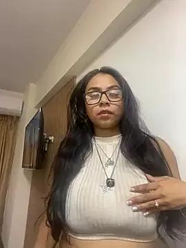 Rouuse95 on StripChat 