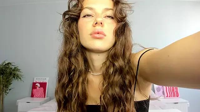 roxxxy_10 on StripChat 