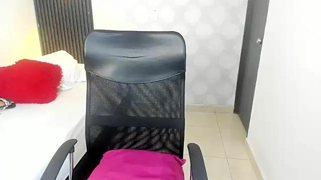 ruby_wimdsor — SHOW ASS