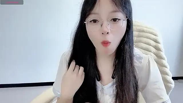 ruirui-888 on StripChat 