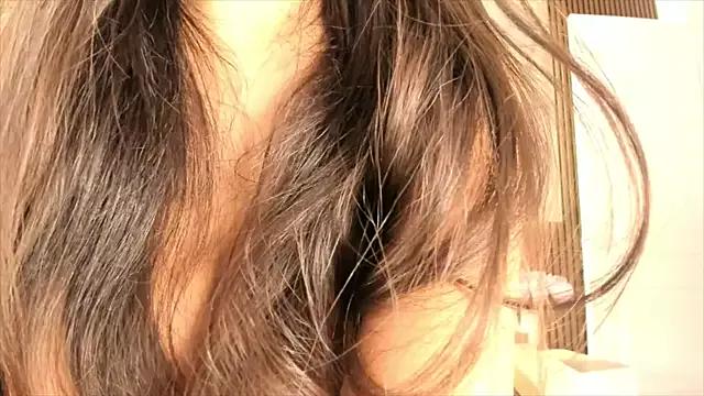 sally_009 on StripChat 