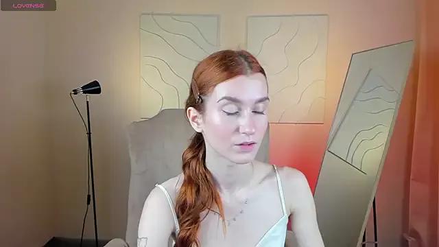 Sally_Biscuit on StripChat 
