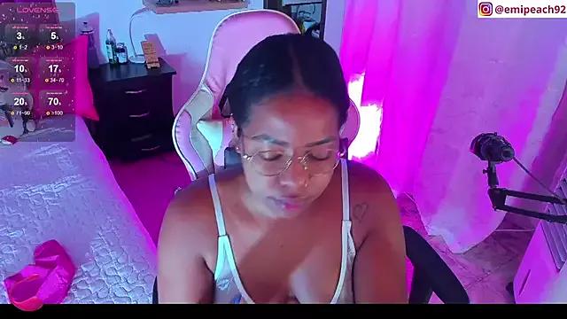 samanthaabloom on StripChat 