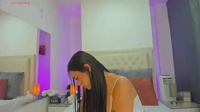 Sammanta_Grey on StripChat 