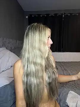 sammie-99 on StripChat 