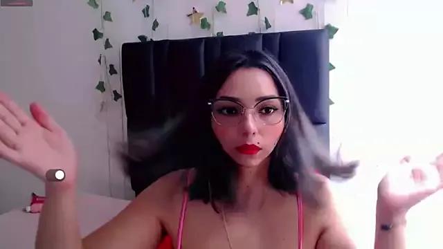 sara_arias00 on StripChat 