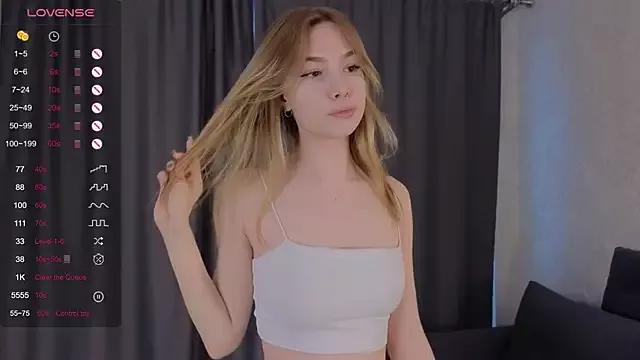 Sara_kaya on StripChat 