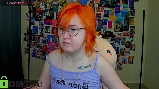 Sara_Robinson on StripChat 
