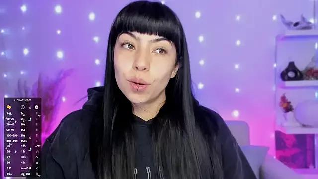Saraa_Desiree on StripChat 