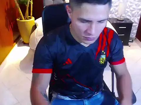 SaraClub_JY on StripChat 