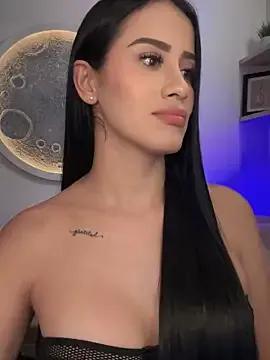 SarahhSmitth1 — blowjob and caress my pussy