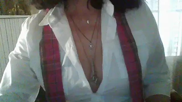 sarahspotlight on StripChat 