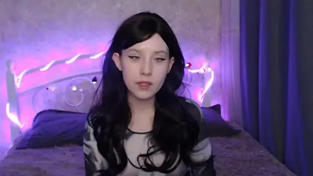 sarakaell on StripChat 