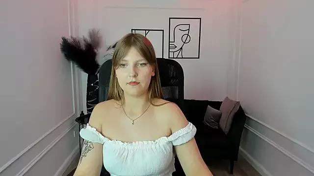 SaraMayki on StripChat 