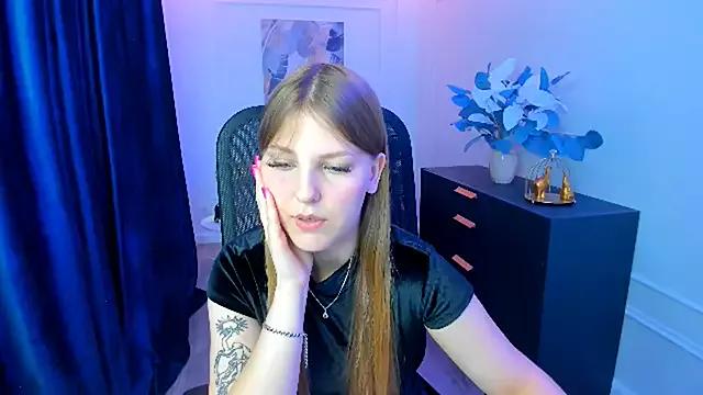 SaraMayki on StripChat 