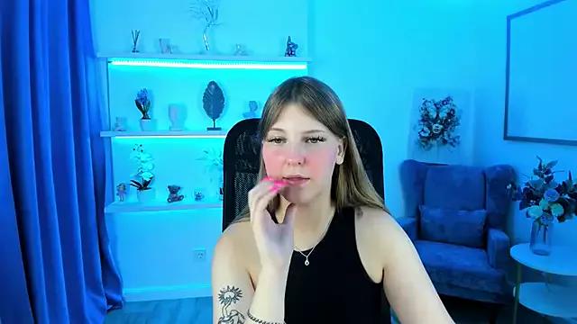 SaraMayki on StripChat 