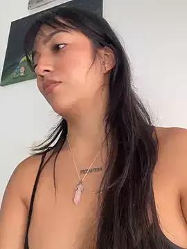 SaraVergara on StripChat 