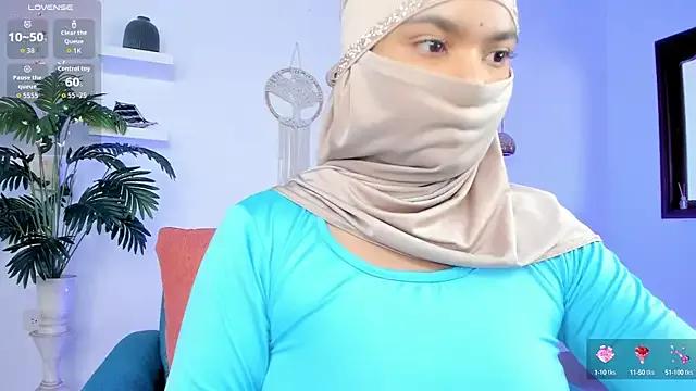 saray_halam on StripChat 