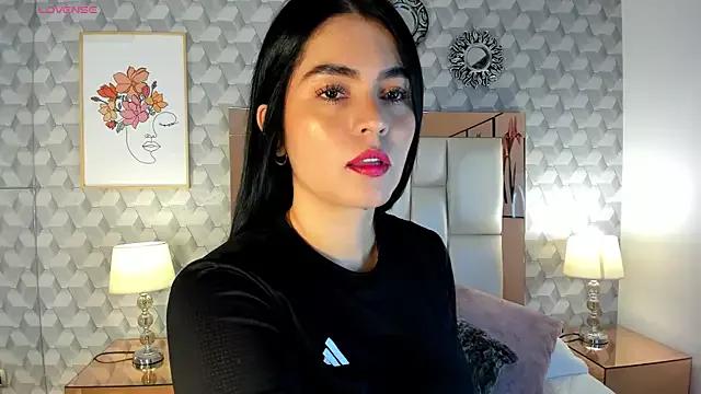 Sasha__sims__ on StripChat 
