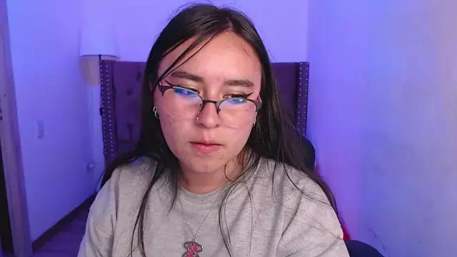 SashaGrey__ on StripChat 